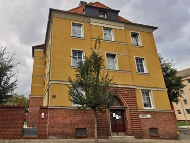 Wohnung zur Miete 605 € 5 Zimmer 102,5 m² EG frei ab sofort Friedrich-Ebert-Str. 1 Calbe Calbe (Saale) 39240