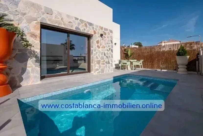 Villa zum Kauf provisionsfrei 339.000 € 4 Zimmer 94 m²<br/>Wohnfläche 150 m²<br/>Grundstück Villamartin 03189