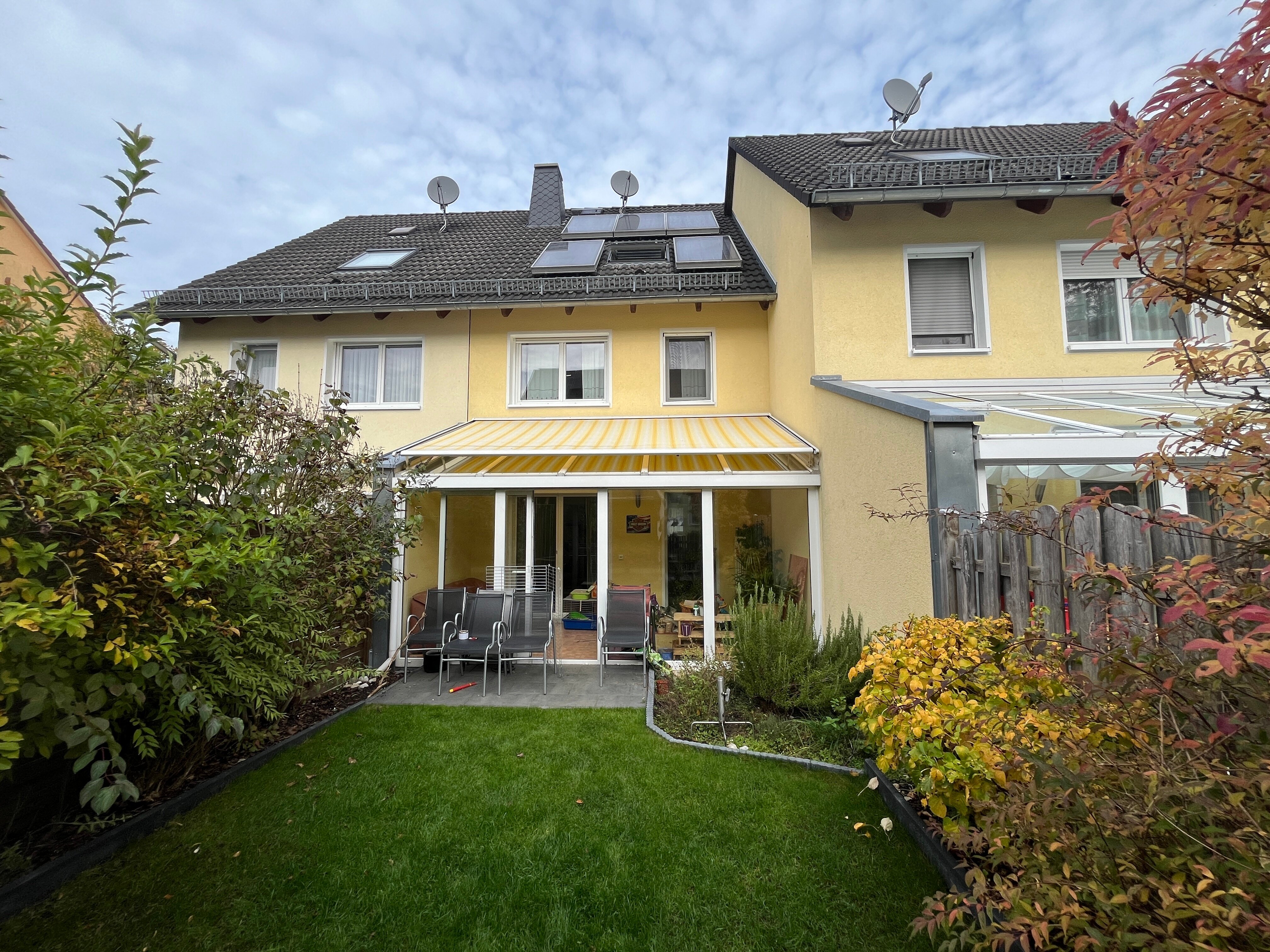 Haus zum Kauf 525.000 € 5 Zimmer 115 m²<br/>Wohnfläche 141 m²<br/>Grundstück Kornburg / Worzeldorf Nürnberg 90455