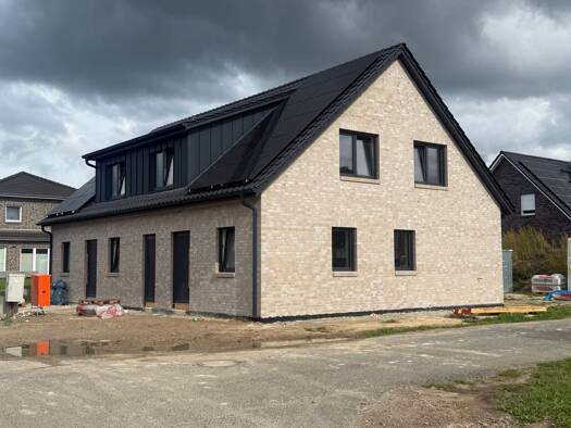 Doppelhaushälfte zur Miete 1.400 € 5 Zimmer 116 m² 660 m² Grundstück frei ab 01.11.2026 Rotenburg Rotenburg 27356