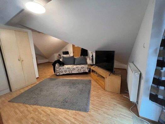 Wohnung zur Miete 440 € 1,5 Zimmer 27,3 m² 3. Geschoss frei ab 01.01.2026 Bruckmühl 83052