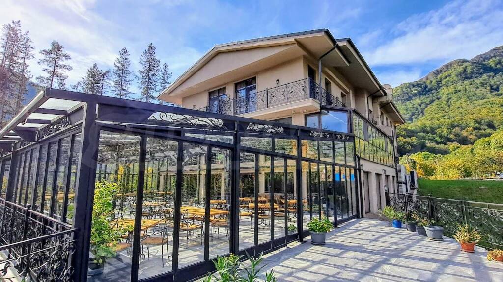 Hotel zum Kauf 1.890.000 € 17 Zimmer Teteven