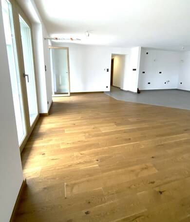 Studio zur Miete - Erstbezug 1.200 € 4,5 Zimmer 115 m² 1. Geschoss Feldkirchen Feldkirchen/Straubing 94351
