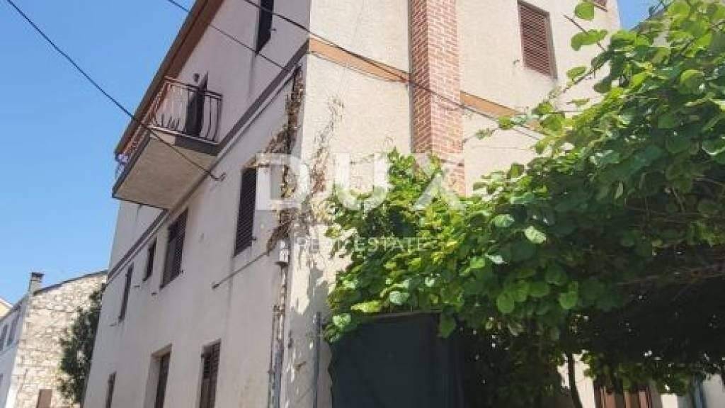 Haus zum Kauf 312.000 € 11 Zimmer 430 m² Kali