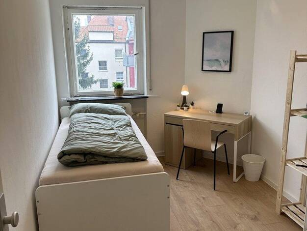 Wohnung zur Miete 480 € 1 Zimmer 12 m² 4. Geschoss frei ab 01.10.2026 Peter-Henlein-Straße 78 Galgenhof Weiterer Innenstadtgürtel Süd 90459