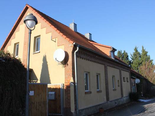 Einfamilienhaus zum Kauf 120.000 € 1 Zimmer 134 m² 342 m² Grundstück frei ab sofort Burgwerben Weißenfels 06667