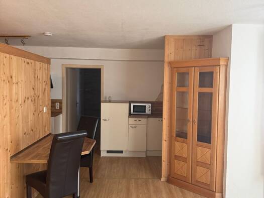 Terrassenwohnung zur Miete 660 € 1,5 Zimmer 52 m² Geschoss EG/3 frei ab sofort Hülben 72584
