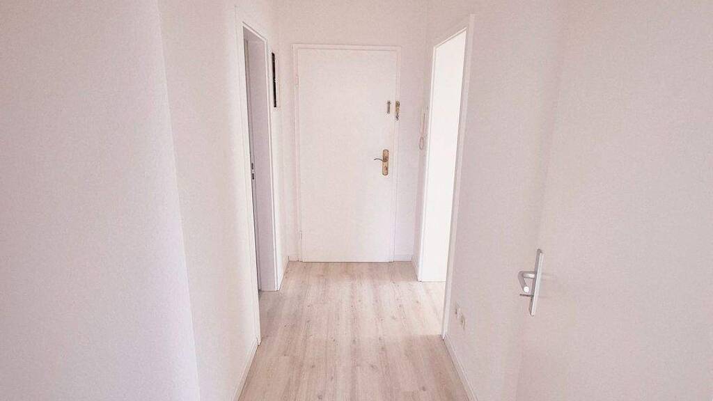 Wohnung zur Miete 370 € 2 Zimmer 57 m² 1. Geschoss frei ab sofort Pestalozzistraße 56 Glauchau 08371