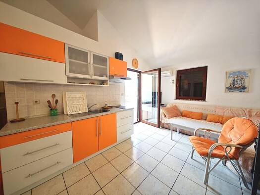 Wohnung zum Kauf 250.000 € 3 Zimmer 48 m² 2. Geschoss Dobrinj 51514