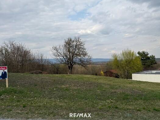 Grundstück zum Kauf 23.500 € 2.777 m² Grundstück Burg Burg 7473