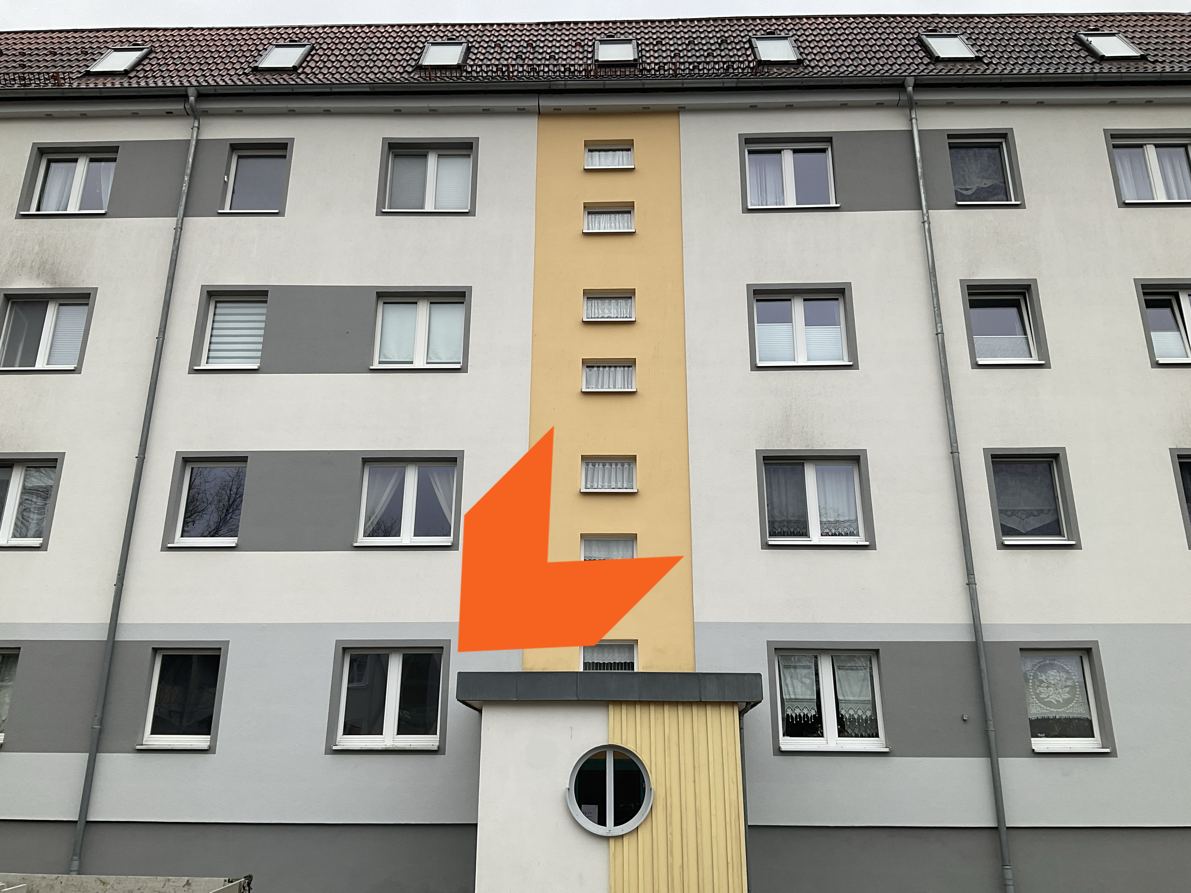 Wohnung zum Kauf als Kapitalanlage geeignet 69.000 € 3 Zimmer 60,9 m²<br/>Wohnfläche Hildburghausen Hildburghausen 98646