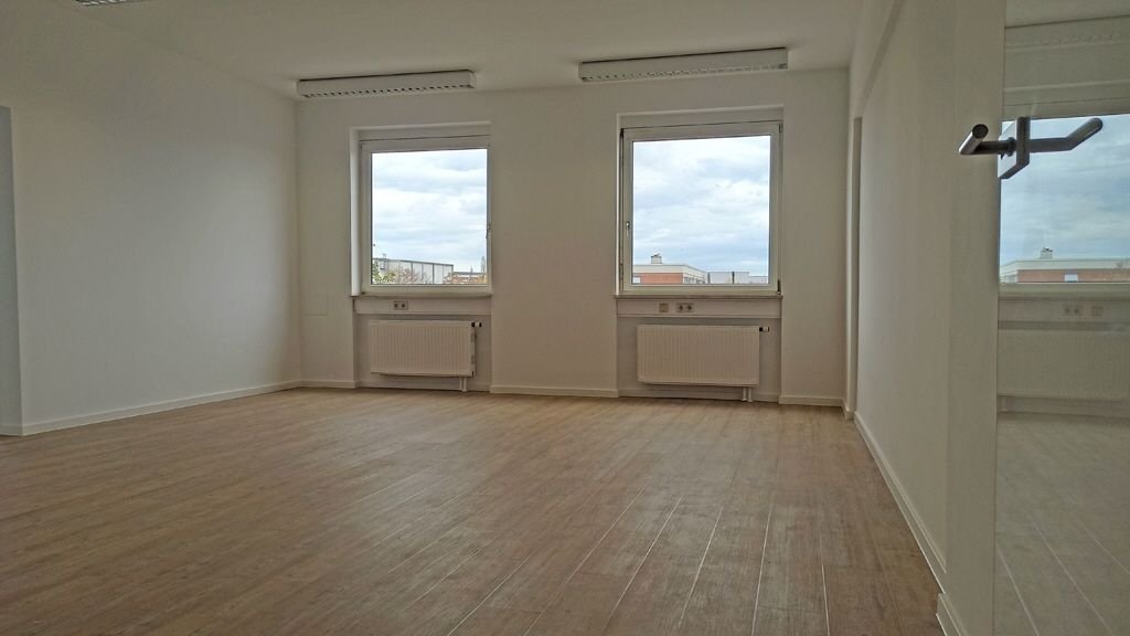 Bürofläche zur Miete 12 € 185 m²<br/>Bürofläche Hochbrück Garching 85748