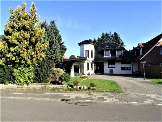 Mehrfamilienhaus zum Kauf als Kapitalanlage geeignet 449.000 € 7 Zimmer 191 m² 776 m² Grundstück Cloppenburg 49661