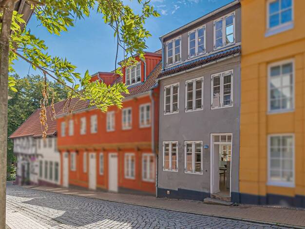 Reihenmittelhaus zum Kauf 529.000 € 2 Zimmer 56,9 m² 62 m² Grundstück Altstadt Altstadt 24939
