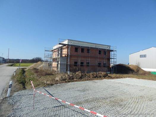 Praxisfläche zur Miete - Erstbezug 10,83 € 240 m² Bürofläche teilbar ab 120 m² Bogenberg Bogen / Bärndorf 94327