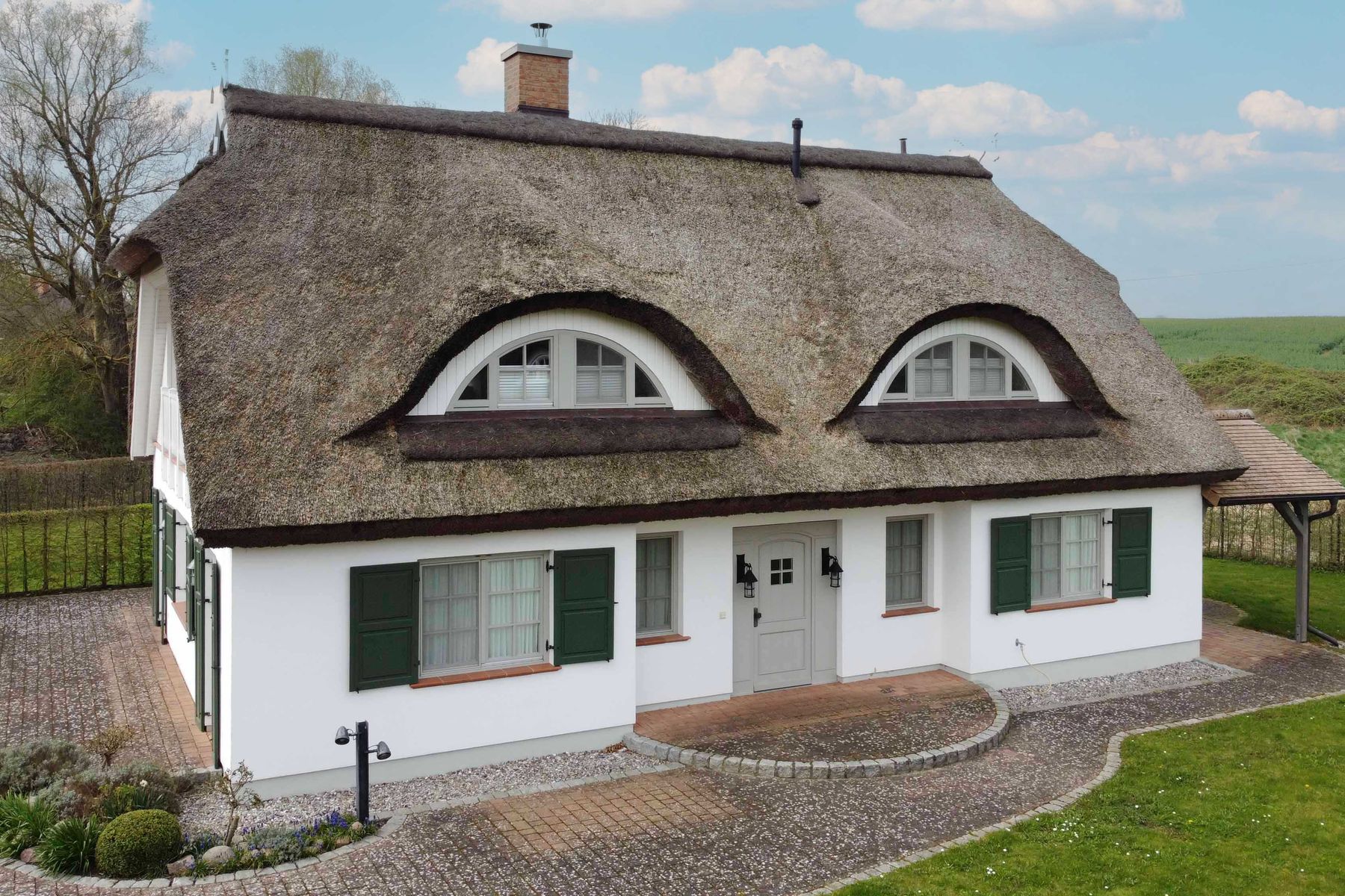 Einfamilienhaus zum Kauf 849.000 € 6 Zimmer 179,1 m²<br/>Wohnfläche 1.300,1 m²<br/>Grundstück Puddemin Poseritz 18574