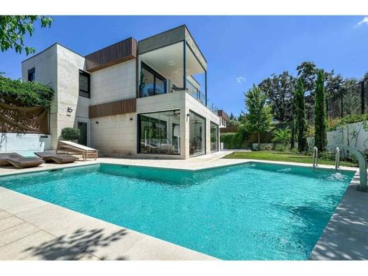 Villa zur Miete 9.750 € 5 Zimmer 370 m² 400 m² Grundstück >C. de la Veredilla > Alcobendas 28109