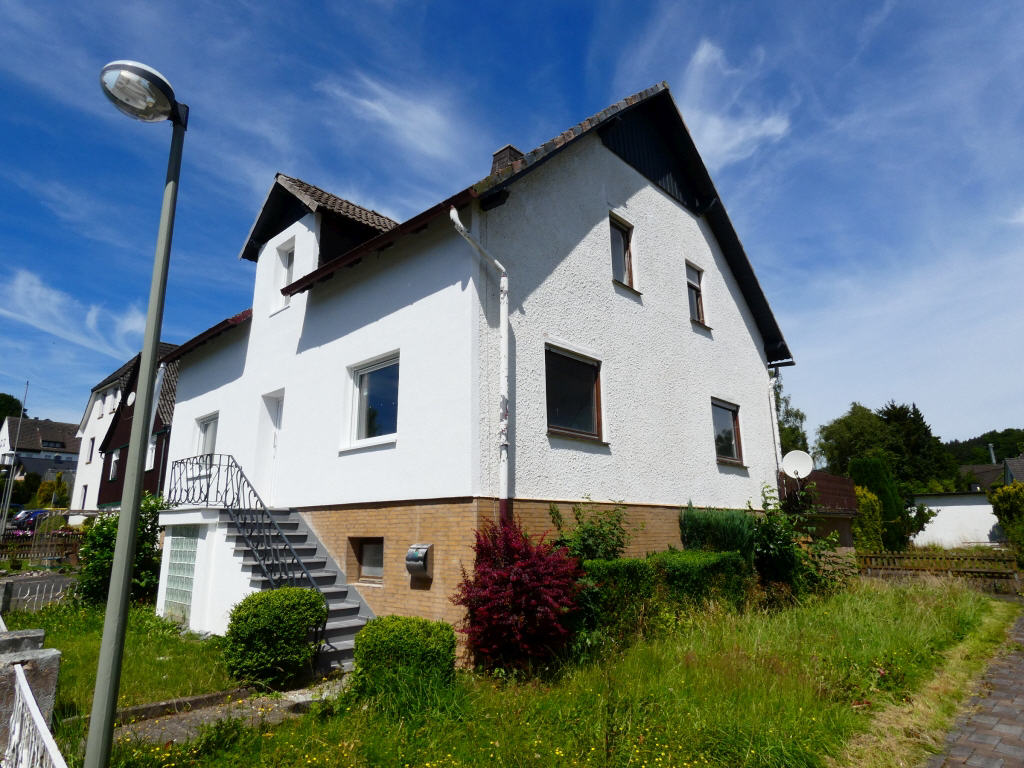 Einfamilienhaus zum Kauf 169.000 € 6 Zimmer 191,7 m²<br/>Wohnfläche 717 m²<br/>Grundstück Fretter Finnentrop-Fretter 57413