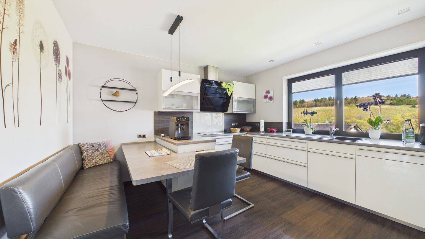 Immobilie in Konz - Großzügiges Zweifamilienhaus in ruhiger Lage von Oberemmel - Bild 4