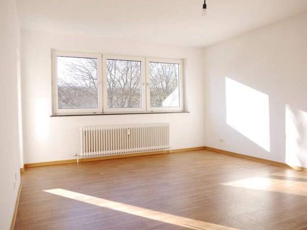 Wohnung zur Miete 689 € 3 Zimmer 69 m² 2. Geschoss frei ab 20.01.2026 Ollenhauerstr. 9 Großauheim Hanau 63457
