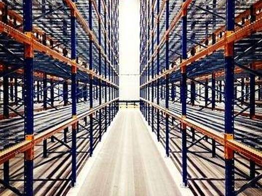 Lagerhalle zur Miete 1.500 m² Lagerfläche teilbar von 700 m² bis 1.500 m² Rothenburger Str. St Leonhard Nürnberg 90439