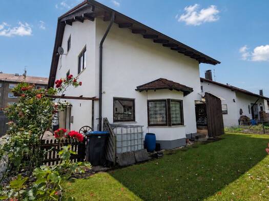 Doppelhaushälfte zum Kauf 369.900 € 6,5 Zimmer 126,1 m² 289 m² Grundstück frei ab sofort Süßen 73079