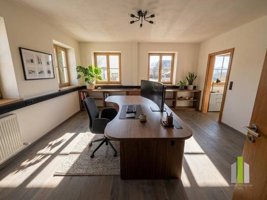 Bürofläche zur Miete 2.418 € 11 Zimmer 186 m² Bürofläche Seekirchen am Wallersee 5201