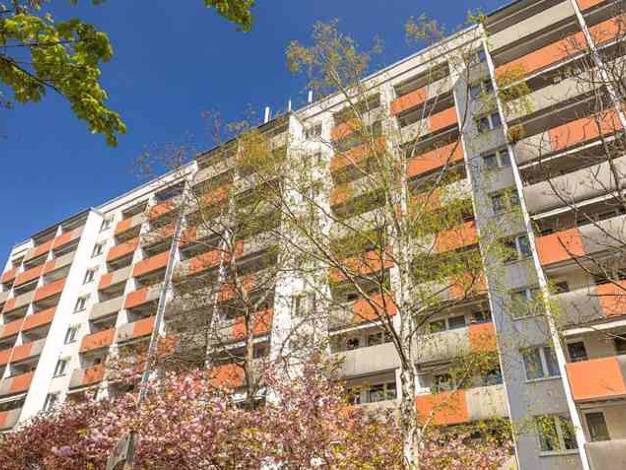 Wohnung zur Miete 392 € 2 Zimmer 49,5 m² 7. Geschoss frei ab 09.04.2026 Holbeinstr. 42 Johannstadt-Süd Dresden 01307