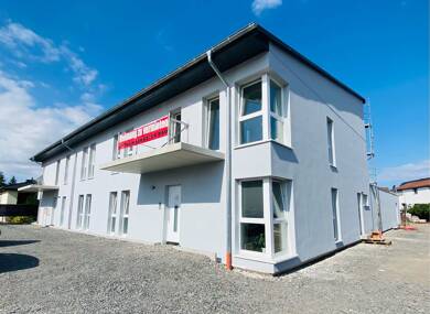 Wohnung zur Miete 910 € 3 Zimmer 91 m² 1. Geschoss Wiesenweg 2 Oberröblingen Sangerhausen 06526