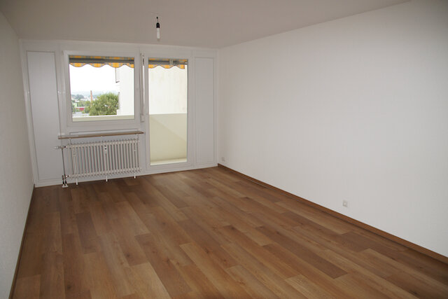 Wohnung zum Kauf 219.000 € 2,5 Zimmer 70 m²<br/>Wohnfläche 5.<br/>Geschoss ab sofort<br/>Verfügbarkeit Altenberg Oberasbach 90522