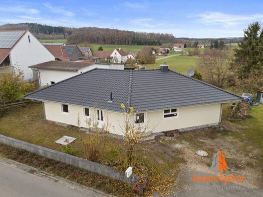 Bungalow zum Kauf 349.900 € 3 Zimmer 101,8 m² 697 m² Grundstück Oberwachingen Uttenweiler 88524