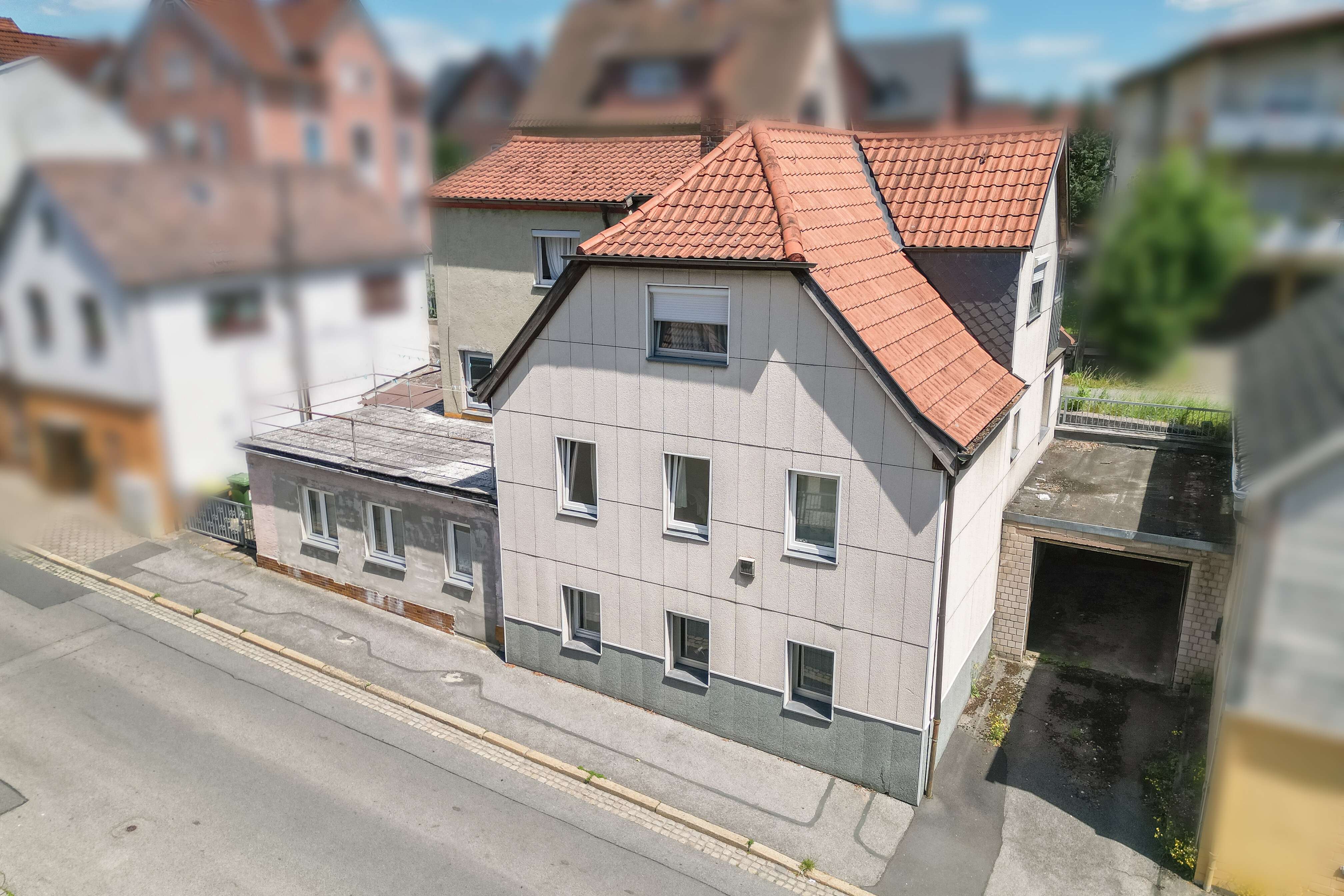 Mehrfamilienhaus zum Kauf 87.500 € 178 m²<br/>Wohnfläche 210 m²<br/>Grundstück Neustadt Neustadt bei Coburg 96465