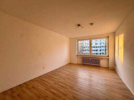 Wohnung zur Miete 400 € 2 Zimmer 60,5 m² frei ab sofort Geestemünde Bremerhaven 27570