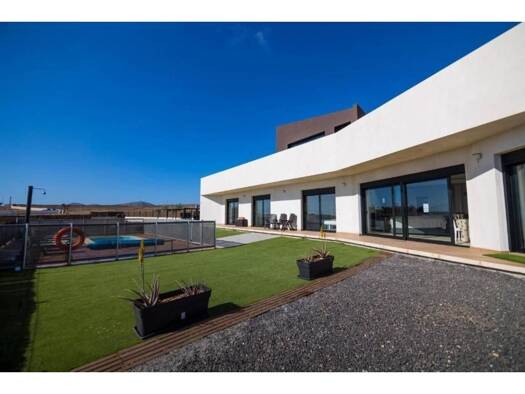 Chalet zum Kauf 1.100.000 € 5 Zimmer 232 m² Antigua 35610