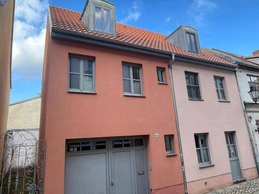 Immobilie zum Kauf 450.000 € 9 Zimmer 169 m² 176 m² Grundstück frei ab sofort Weberstr. 4 -6 Altstadt Wismar 23966