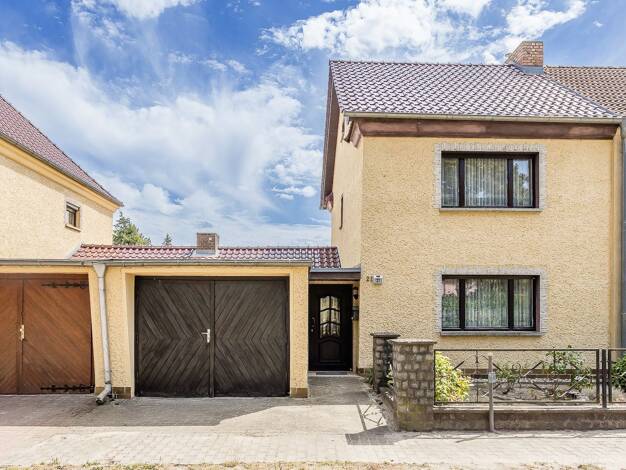 Doppelhaushälfte zum Kauf 279.000 € 3,5 Zimmer 96,2 m² 825 m² Grundstück Oranienburg Oranienburg 16515