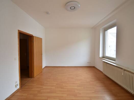 Wohnung zur Miete 550 € 1 Zimmer 25 m² 3. Geschoss frei ab sofort Ellerstraße 111 Oberbilk Düsseldorf 40227