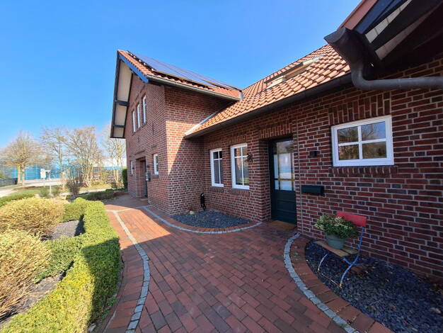 Einfamilienhaus zum Kauf provisionsfrei 523.000 € 7 Zimmer 283,6 m² 943 m² Grundstück Dersum 26906