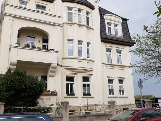 Wohnung zur Miete 410 € 3 Zimmer 64,4 m² 3. Geschoss frei ab sofort Naumburg Naumburg (Saale) 06618