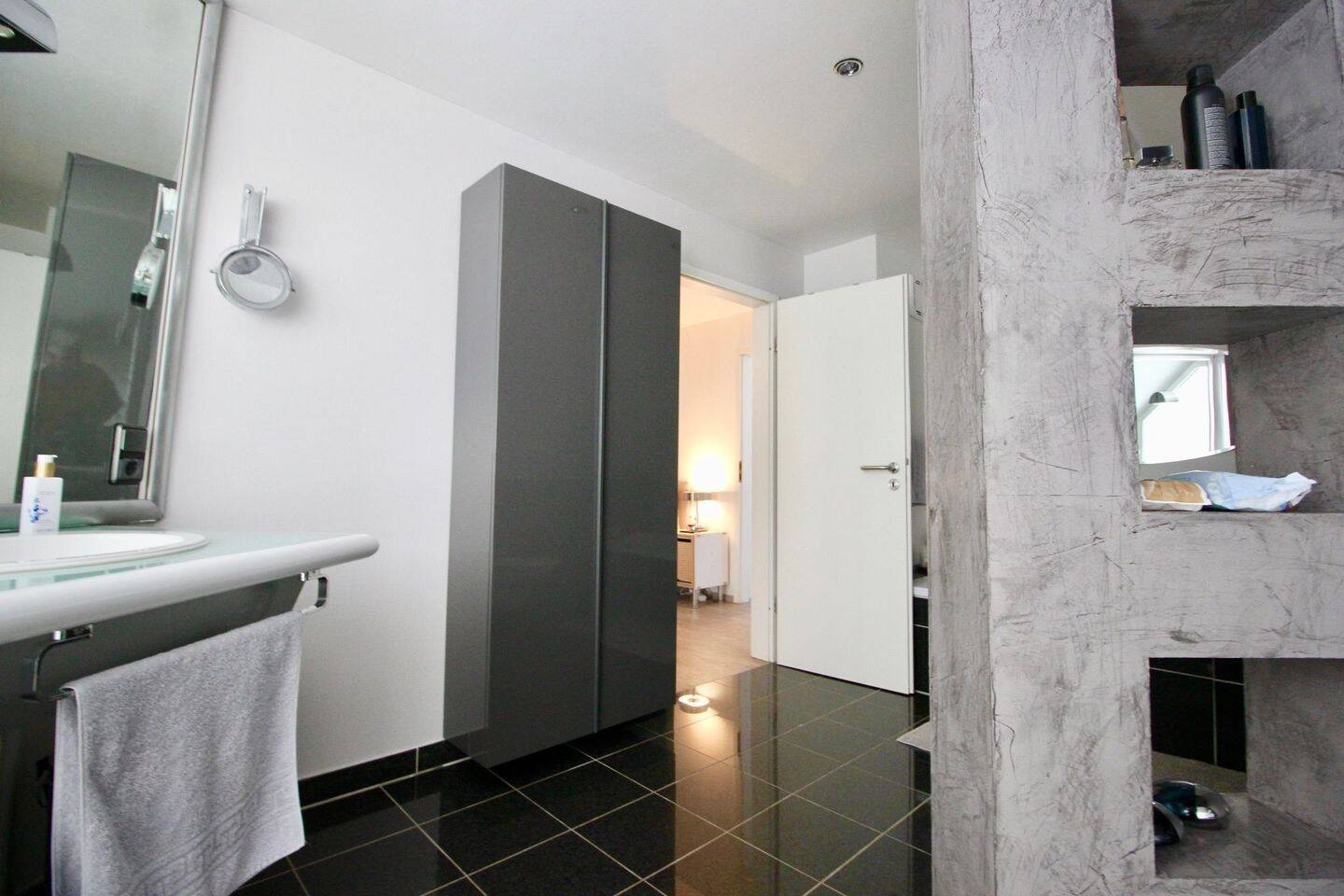 Property thumbnail 38