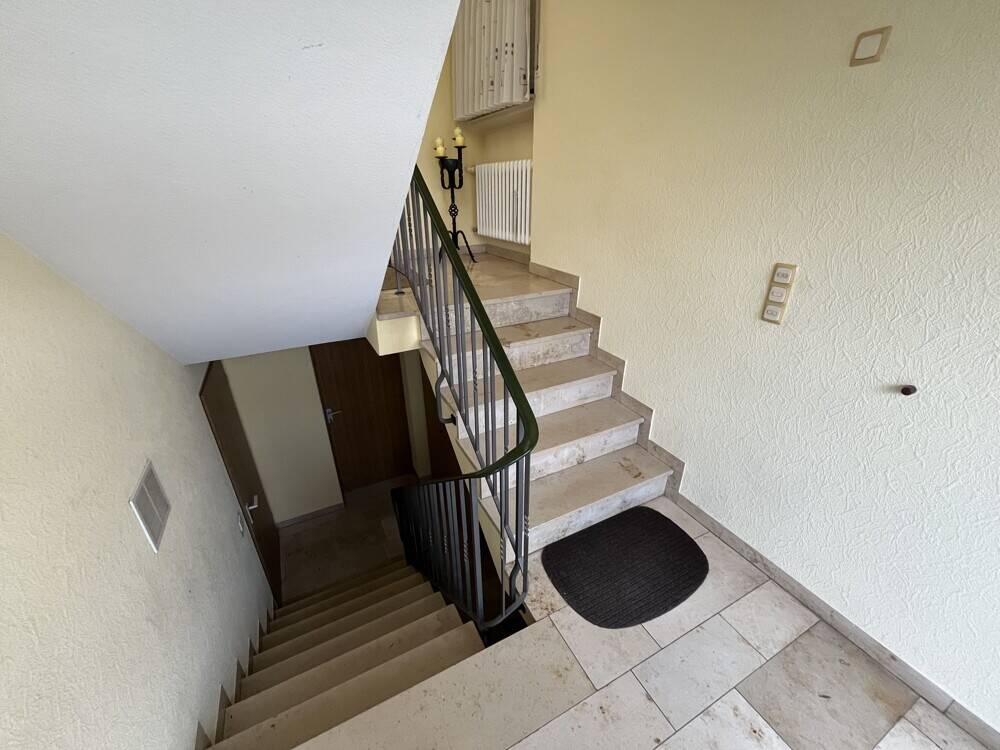 Immobilie in Geldersheim - Zweifamilienhaus mit Entwicklungspotenzial - 97505 Geldersheim - Bild 4