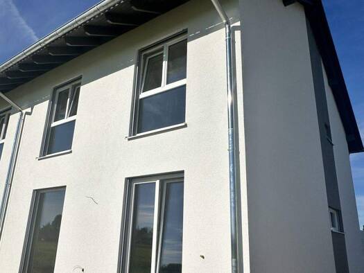 Reihenendhaus zur Miete - Erstbezug 1.800 € 4 Zimmer 119,8 m² 150 m² Grundstück frei ab 01.03.2026 Glattbach 84030 Ergolding