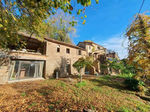 Haus zum Kauf 478.000 € 282 m² 5.536 m² Grundstück Les Salelles 07140