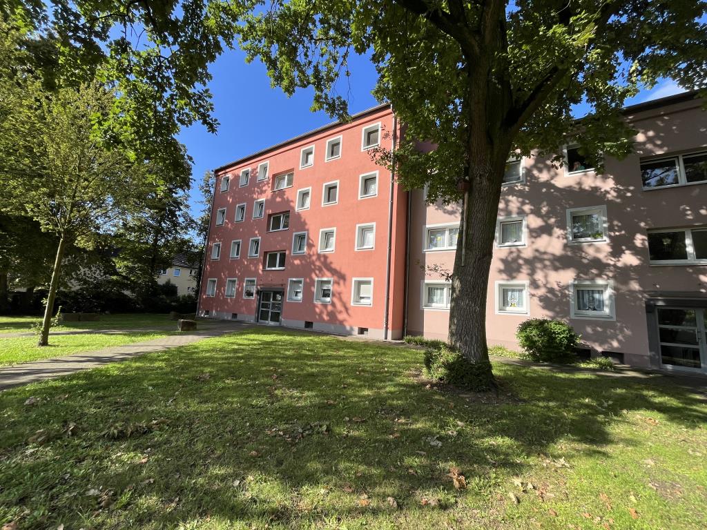 Wohnung zur Miete 485 € 3,5 Zimmer 57 m²<br/>Wohnfläche 1.<br/>Geschoss 01.12.2024<br/>Verfügbarkeit Franz-Lenze-Platz 11 a Vierlinden Duisburg 47178