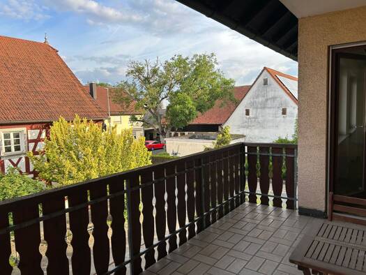 WG-Zimmer zur Miete 590 € 40 m² Geschoss 1/3 frei ab 05.09.2026 Poxdorf 91099