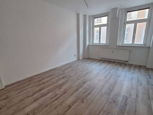Wohnung zur Miete 435 € 3 Zimmer 65 m² 3 Geschosse frei ab sofort Fischerstraße 23 Freiberg 09599