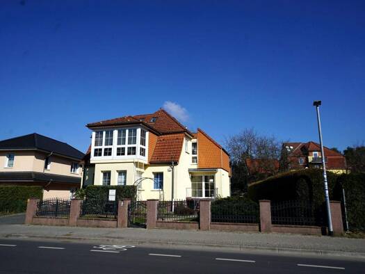 Einfamilienhaus zum Kauf 815.000 € 12 Zimmer 320 m² 834 m² Grundstück Bergfelder Straße 32 Birkenwerder 16547