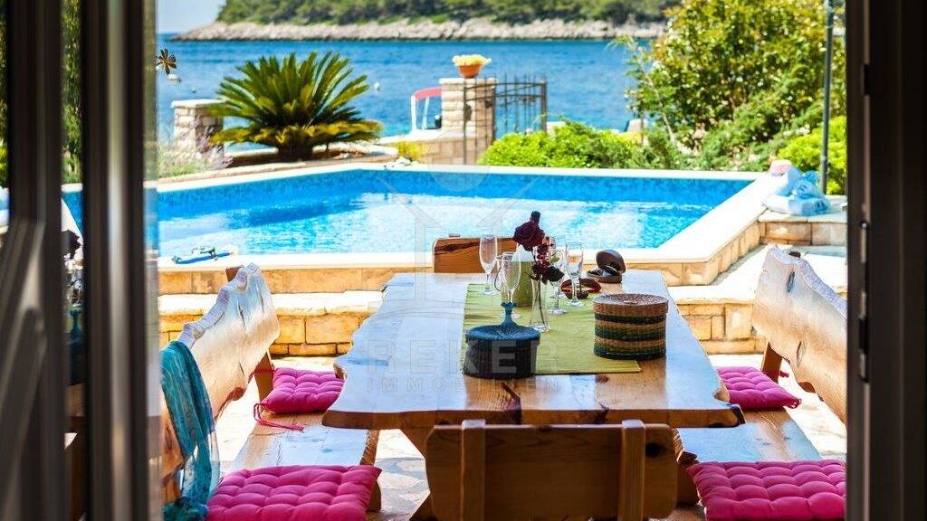 Villa zum Kauf 1.420.000 € 9 Zimmer 395 m² 690 m² Grundstück Prizba