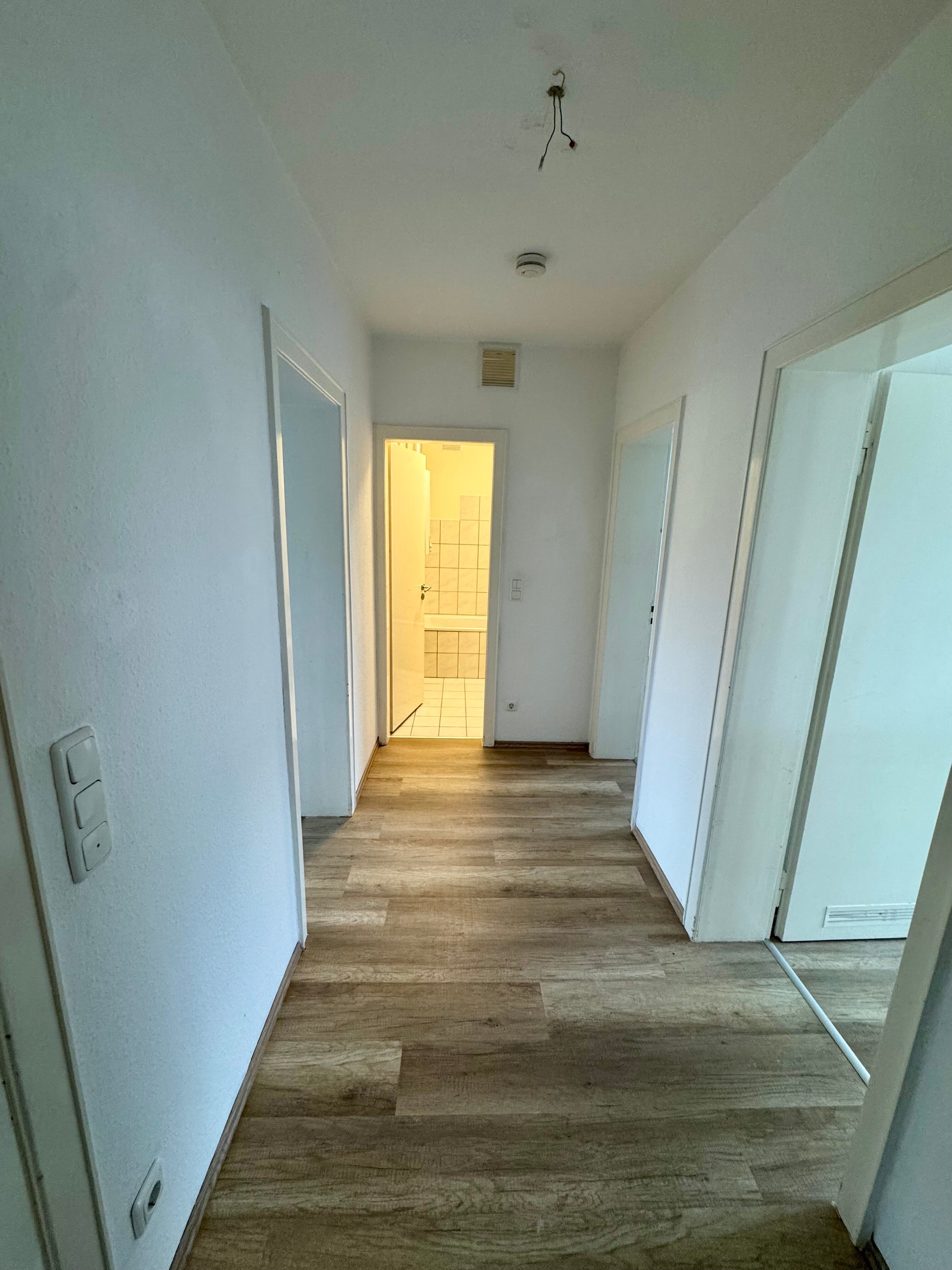 Wohnung zur Miete 570 € 3,5 Zimmer 65 m²<br/>Wohnfläche EG<br/>Geschoss ab sofort<br/>Verfügbarkeit Karolinenstr.39 Lütgendortmund - Ost Dortmund 44379