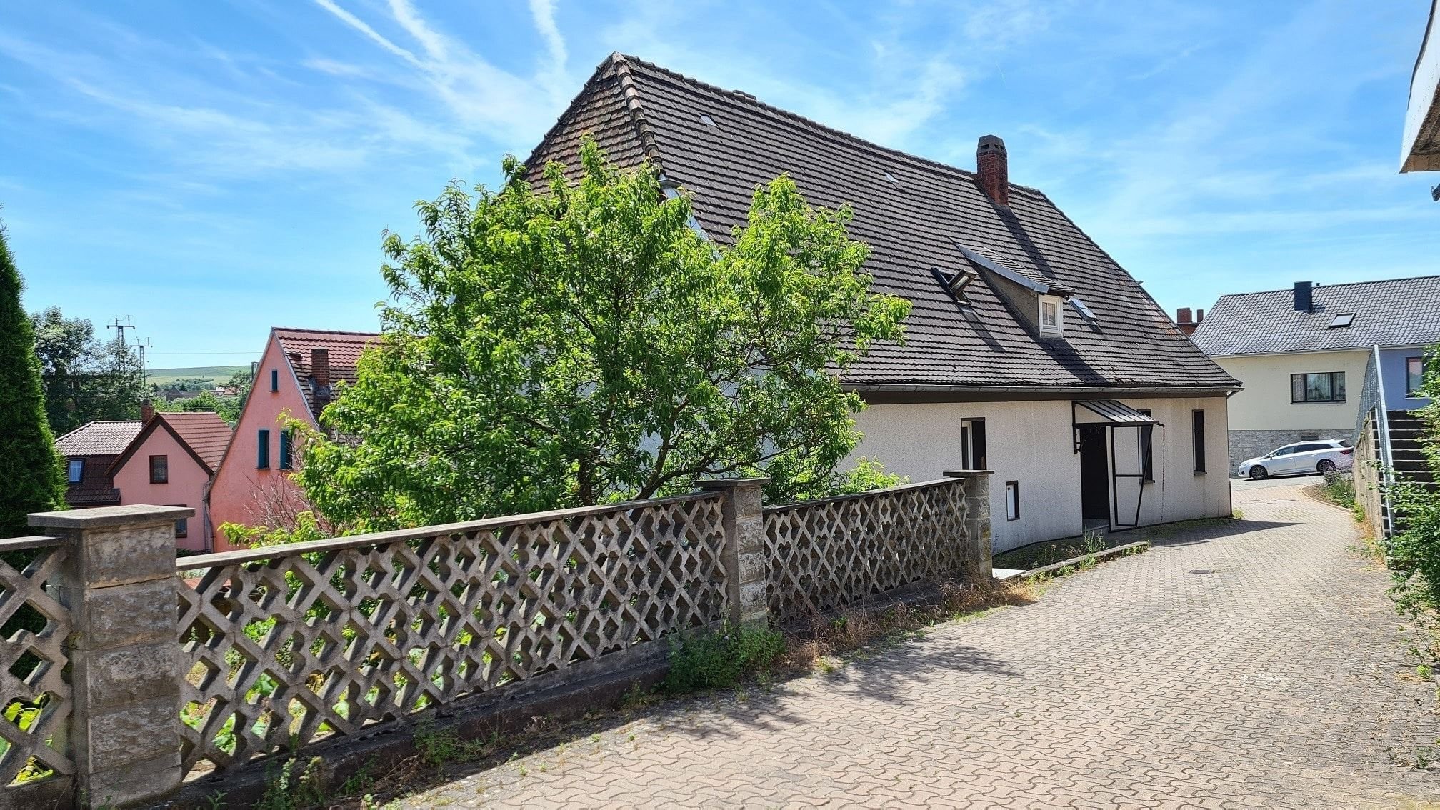 Einfamilienhaus zum Kauf 99.000 € 6 Zimmer 180 m²<br/>Wohnfläche 800 m²<br/>Grundstück Großheringen Großheringen 99518